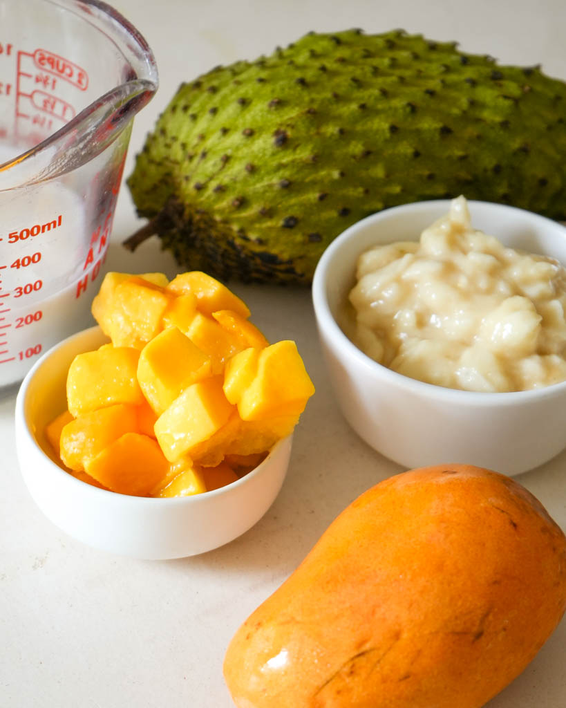 ingredients for soursop smoothie