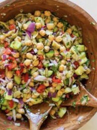 chickpea cucumber salad